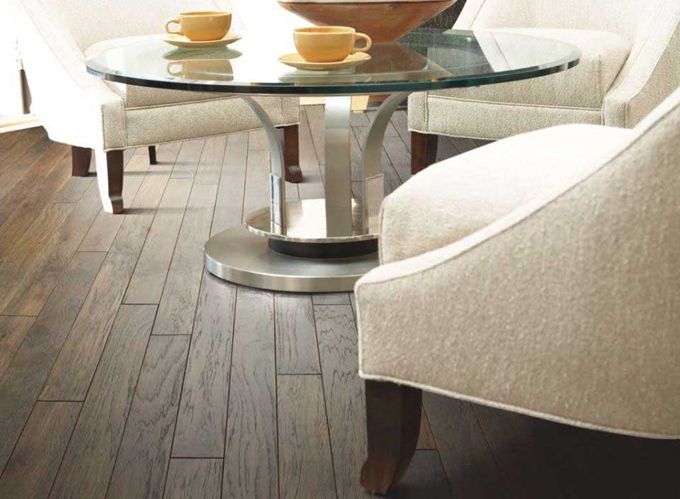 Laminate flooring with chairs and table